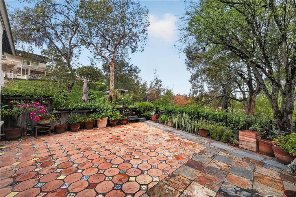 781 S Circulo Miro, Anaheim CA 92807 - photo 46