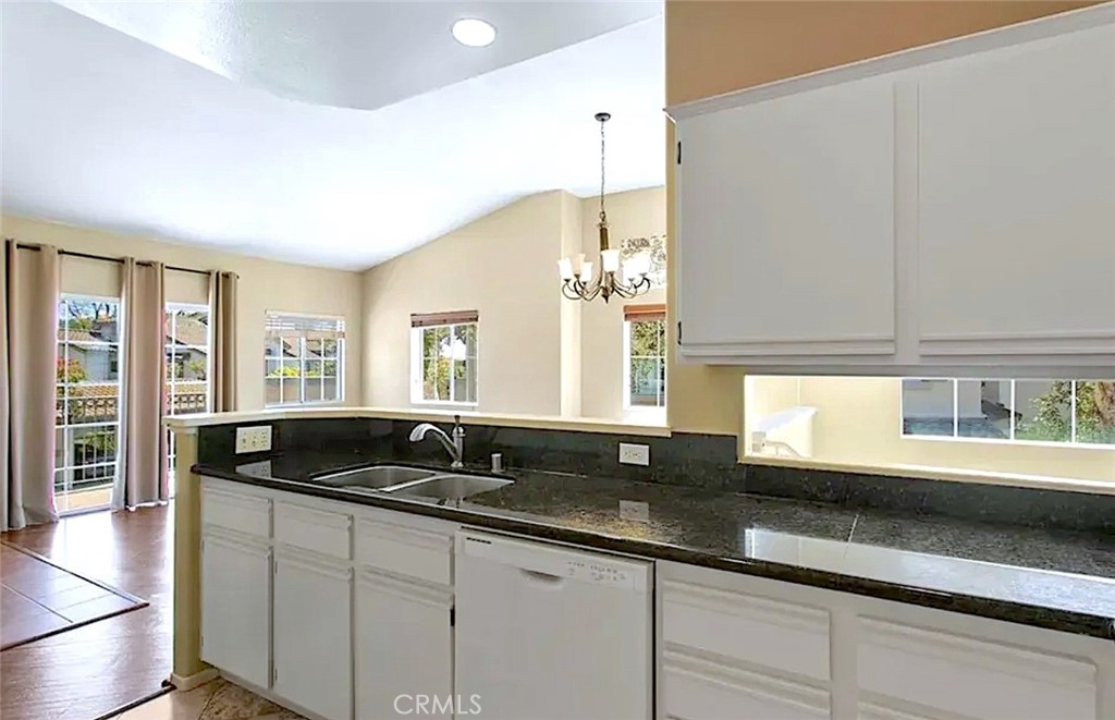 7831 E Horizon View, Anaheim CA 92808 - photo 12