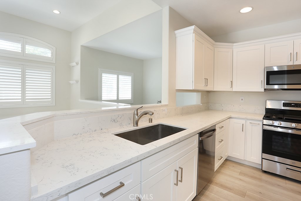 7839 E Viewrim Drive, Anaheim CA 92808 - photo 14