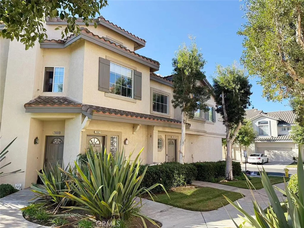 7905 E Horizon View Dr, Anaheim CA 92808 - photo 1
