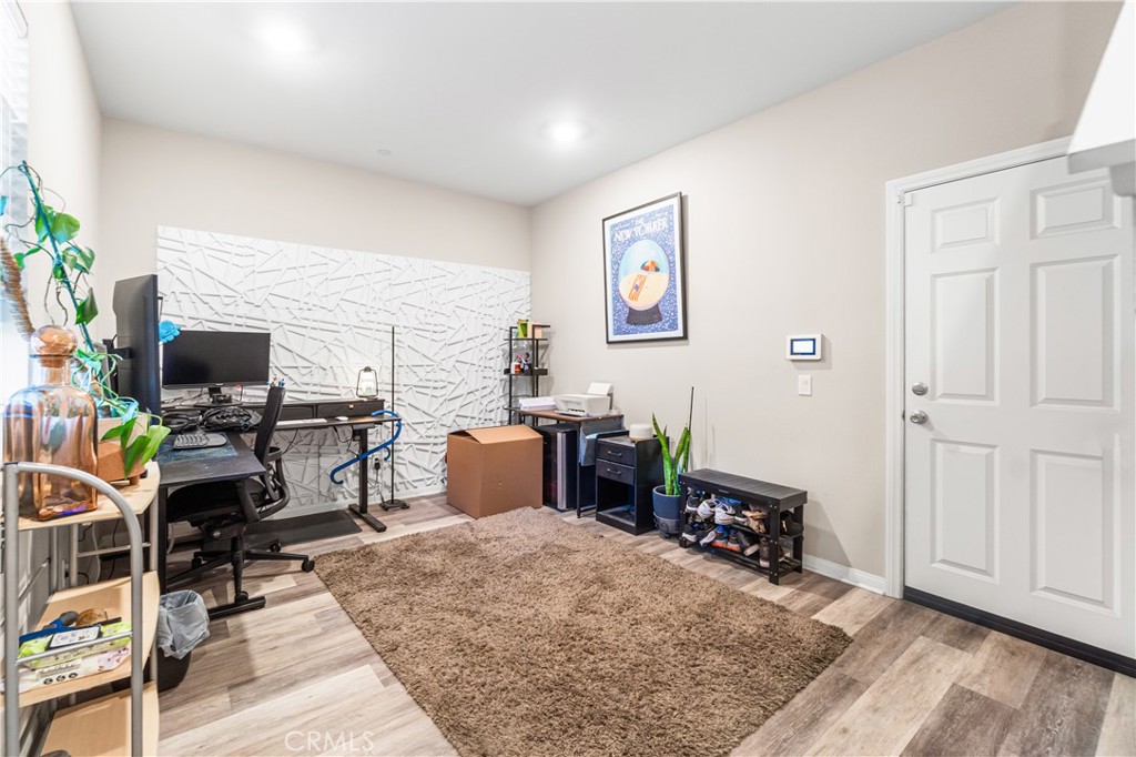 Bonus room, first level - 794 N Ethan Way, Anaheim CA 92805 - photo 8