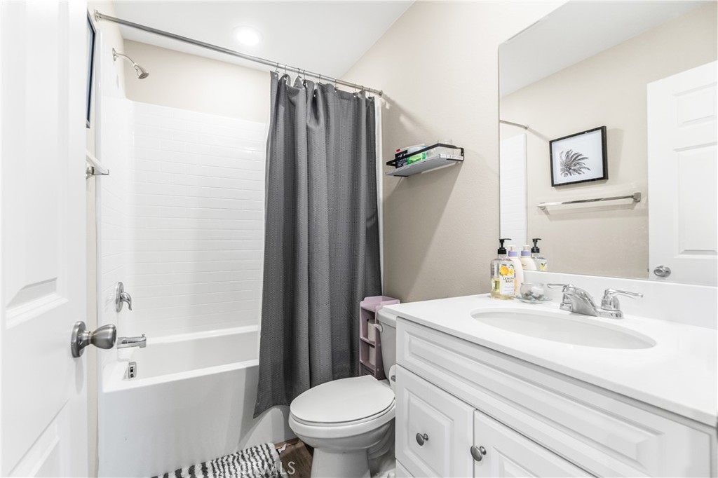 Guest bathroom #2 - 794 N Ethan Way, Anaheim CA 92805 - photo 22