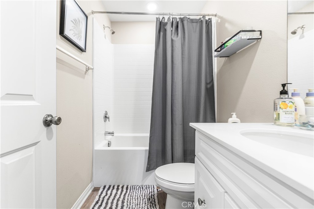 Guest bathroom #2 - 794 N Ethan Way, Anaheim CA 92805 - photo 23