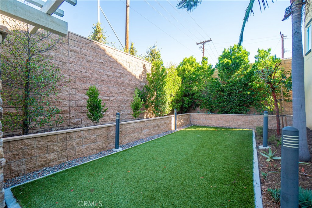 Community green space - 794 N Ethan Way, Anaheim CA 92805 - photo 31