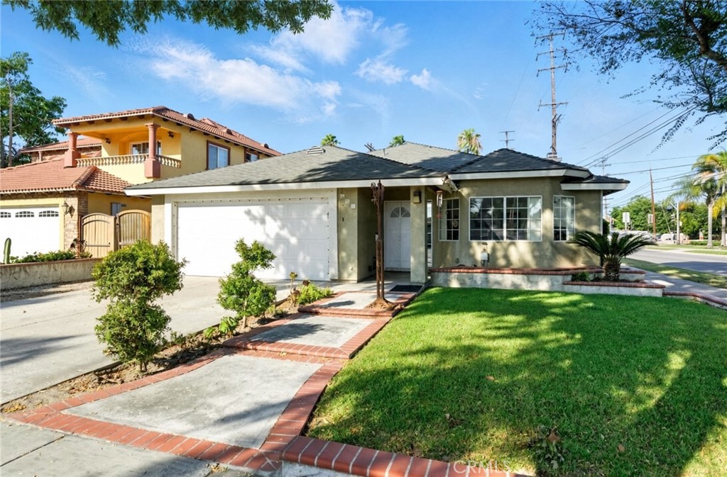 800 N Pine Street, Anaheim CA 92805 - photo 2