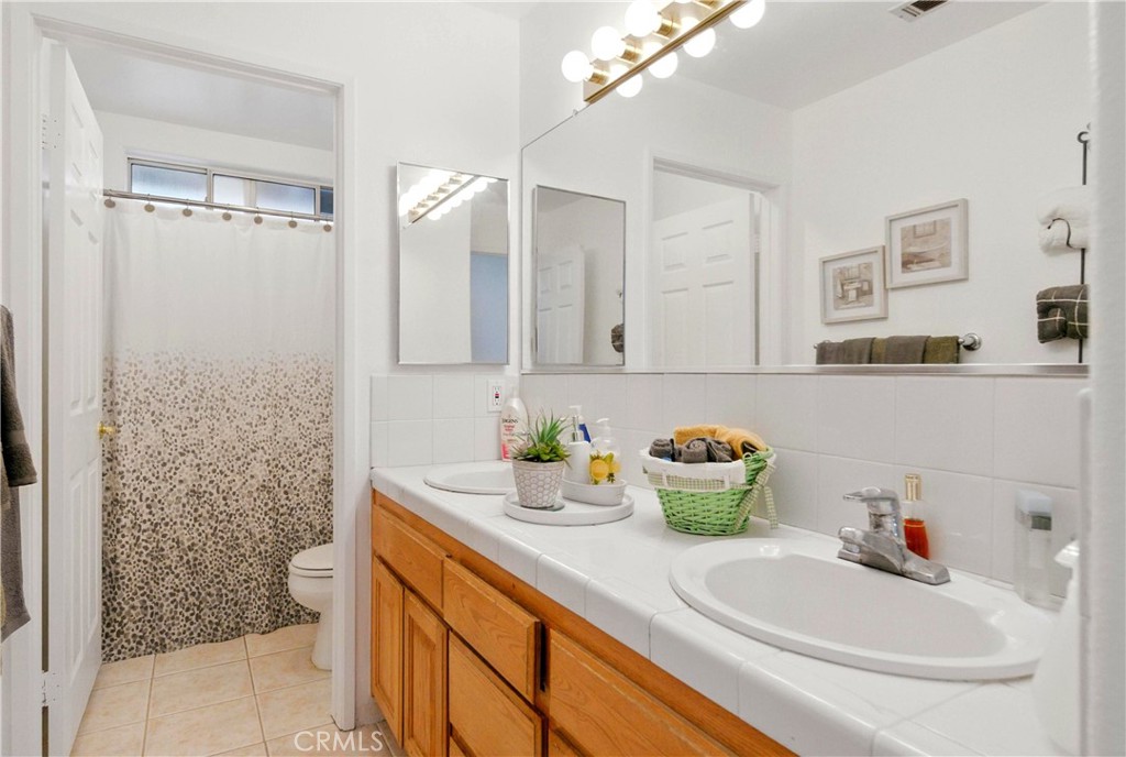 800 N Pine Street, Anaheim CA 92805 - photo 24