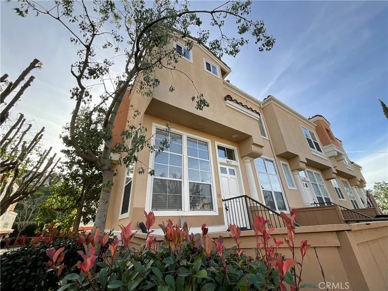 8027 E Naples Lane, Anaheim, CA 92808