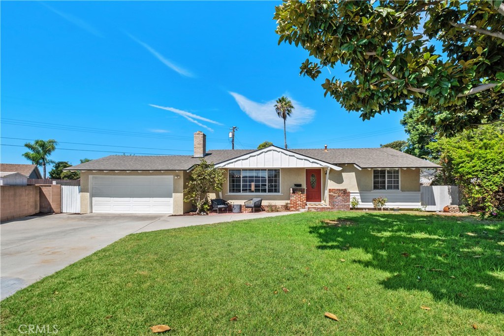805 S Oakhaven, Anaheim CA 92804 - photo 1