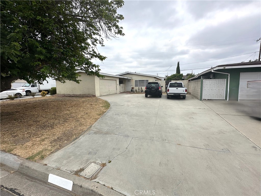 820 S Kenmore Street, Anaheim CA 92804 - photo 1