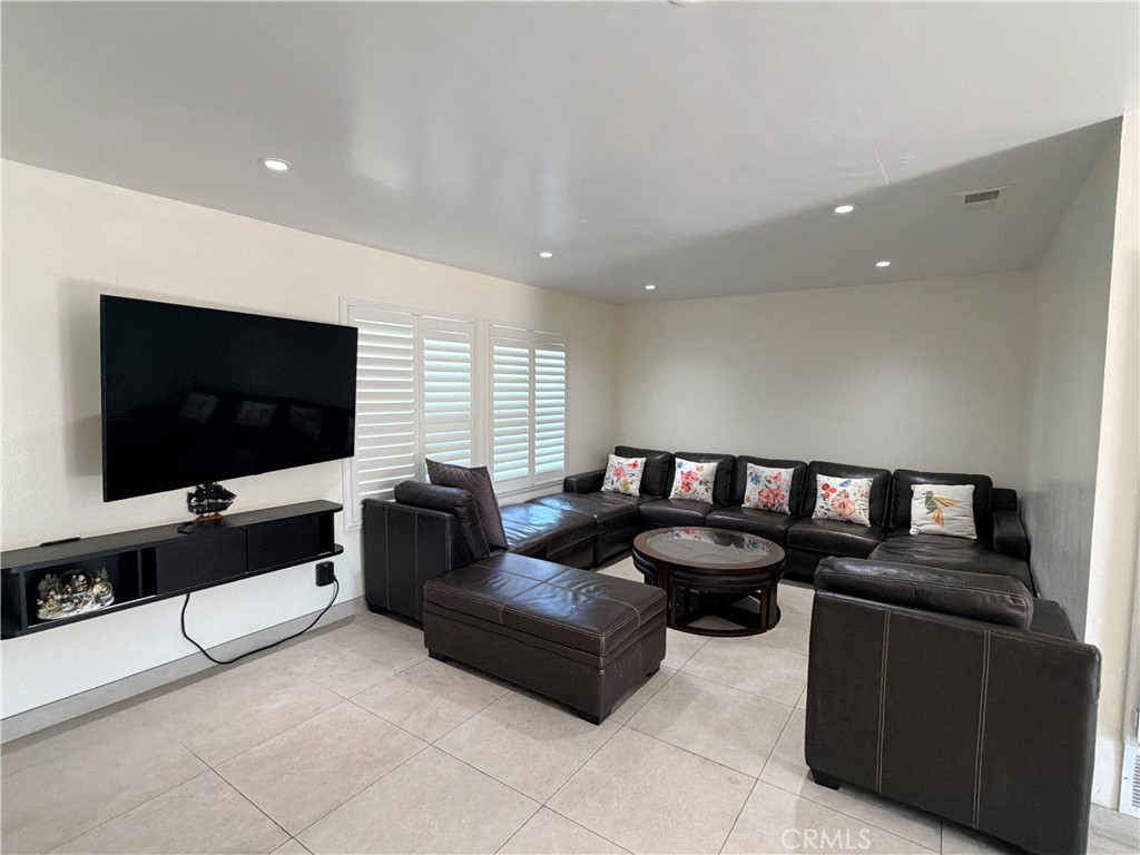 834 S Cornwall, Anaheim CA 92804 - photo 12