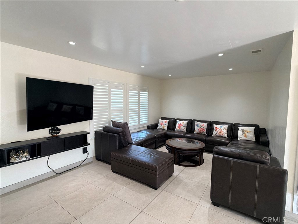 834 S Cornwall, Anaheim CA 92804 - photo 12