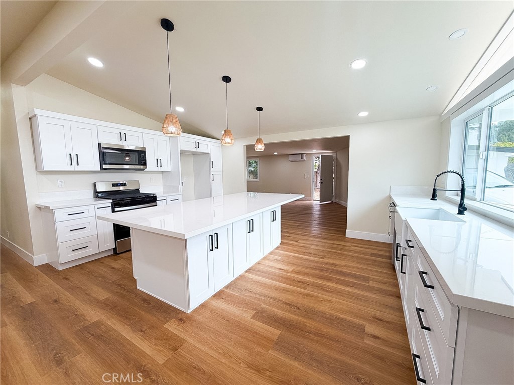 836 S Bellevue, Anaheim CA 92805 - photo 2