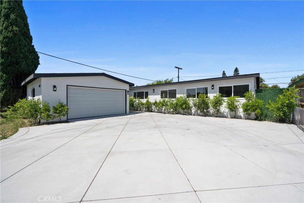 837 S Magnolia Avenue, Anaheim CA 92804 - photo 1