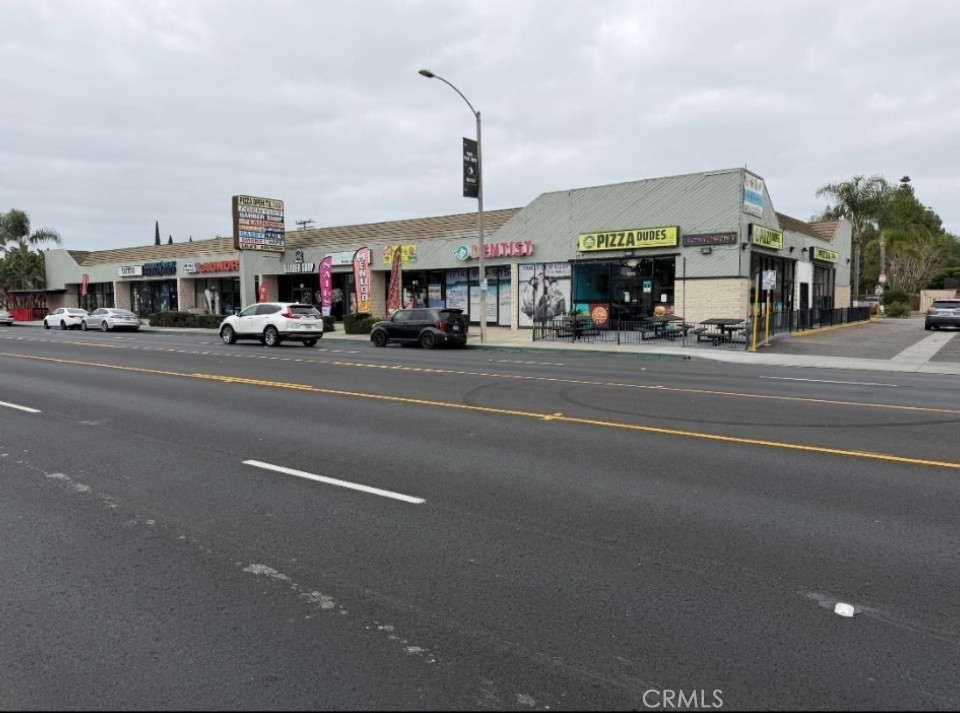 839 S Harbor Blvd 9, Anaheim CA 92805 - photo 1