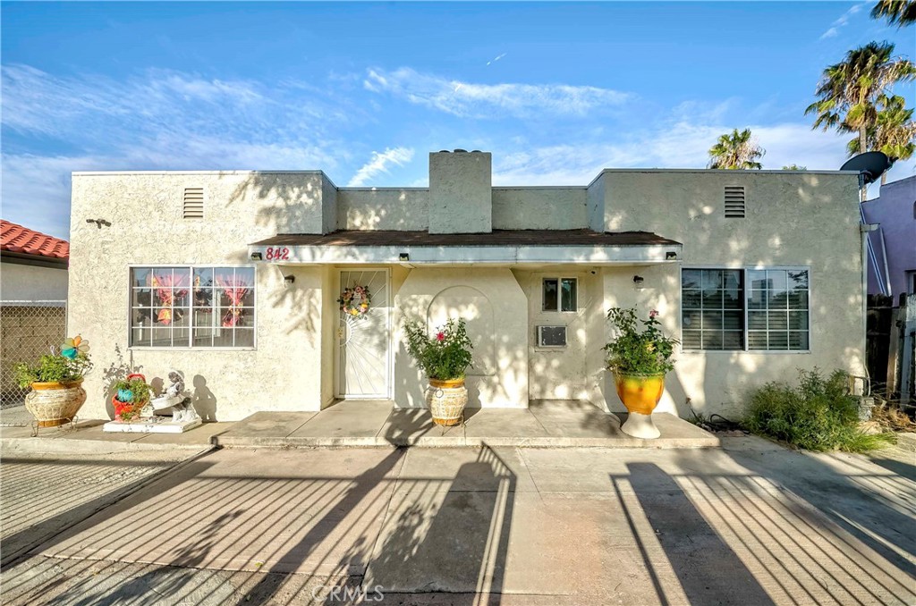 842 S Anaheim Boulevard, Anaheim CA 92805 - photo 1