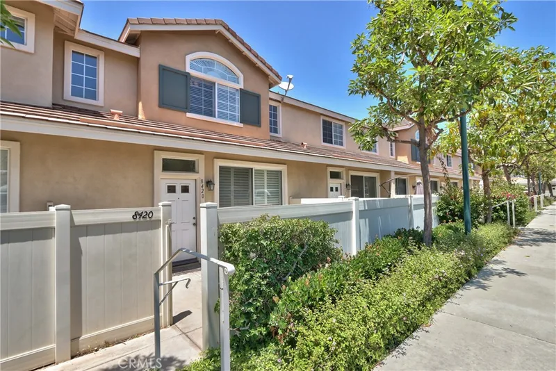 8420 E Tioga Way, Anaheim, CA 92808