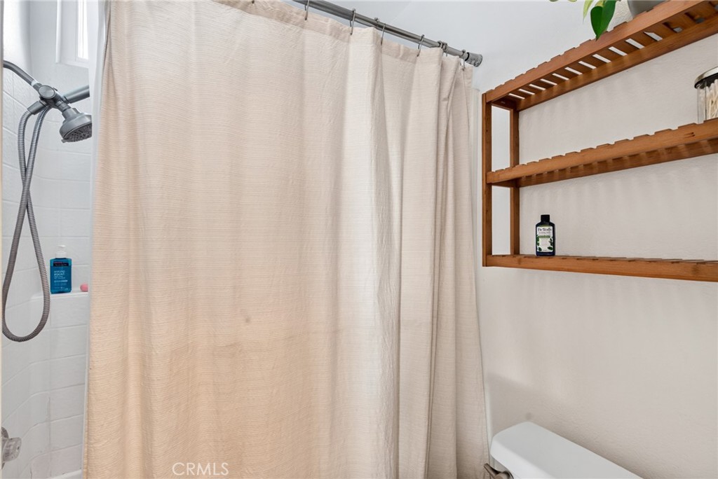 8433 E Saratoga, Anaheim CA 92808 - photo 24