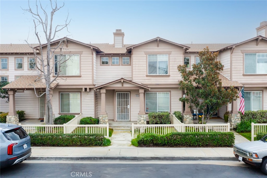 880 E Chestnut Street, Anaheim CA 92805 - photo 1