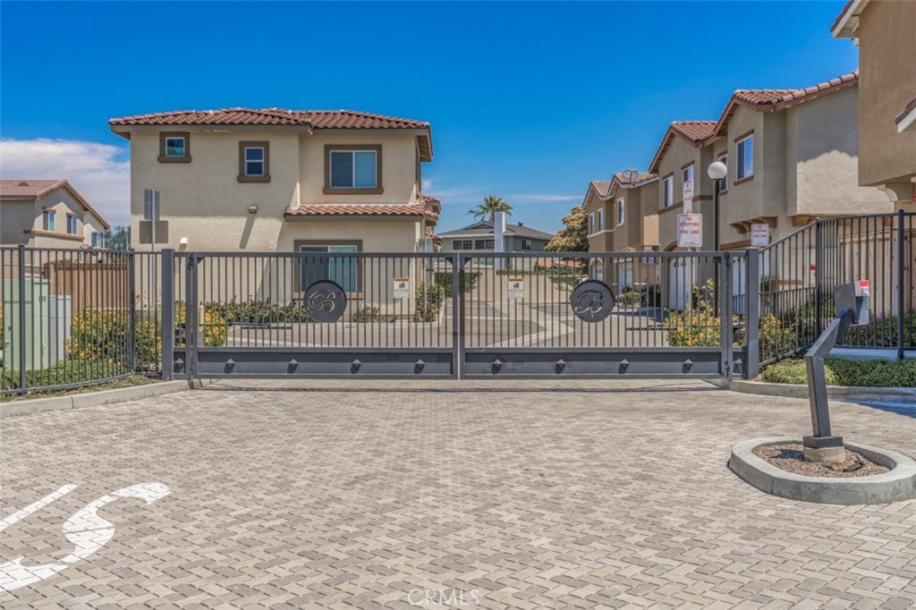 906 S Belterra Way, Anaheim CA 92804 - photo 1