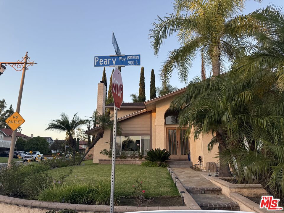 910 S Peary Way, Anaheim CA 92807 - photo 3
