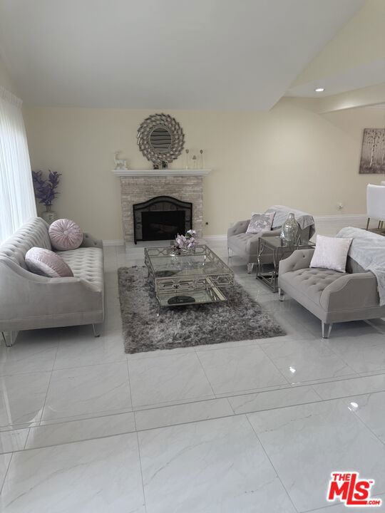 910 S Peary Way, Anaheim CA 92807 - photo 8