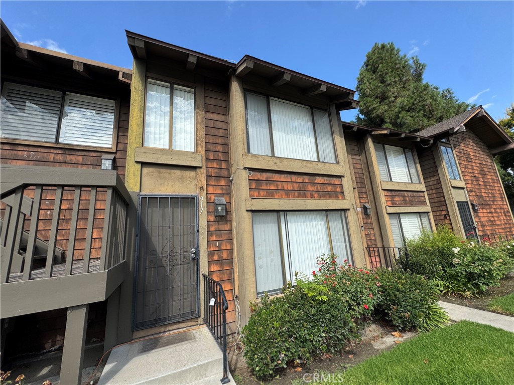 917 S Sutter Creek Road 46, Anaheim CA 92804 - photo 1