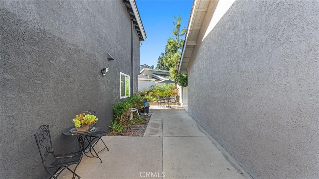 921 S Ridgecrest Circle, Anaheim CA 92807 - photo 18