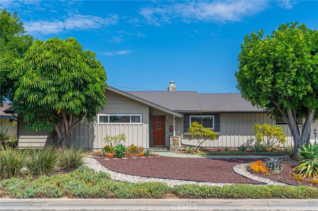 921 W Pioneer Drive, Anaheim CA 92805 - photo 1