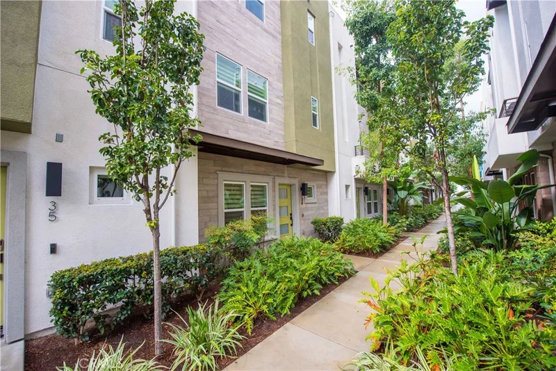 923 E Mason Lane 34, Anaheim