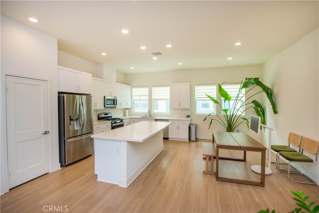 923 E Mason Lane 34, Anaheim CA 92805 - photo 21