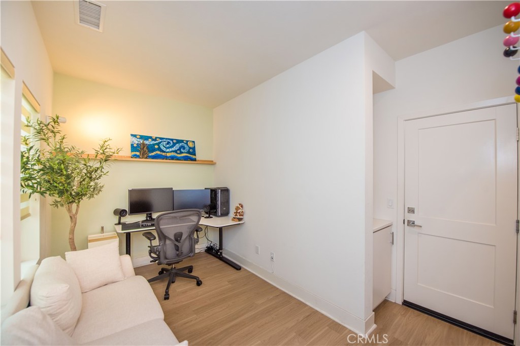 923 E Mason Lane 34, Anaheim CA 92805 - photo 32