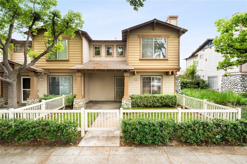 Front Exterior - 935 E Broadway, Anaheim CA 92805 - photo 1