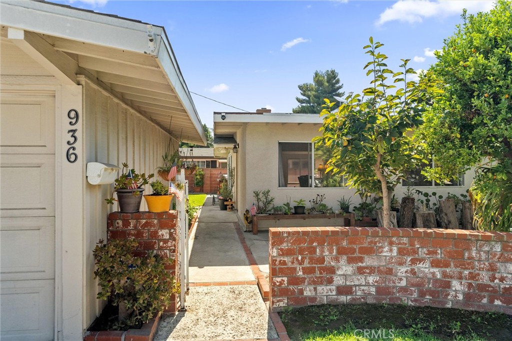 Welcome to 936 David St - 936 S David Street, Anaheim CA 92802 - photo 1