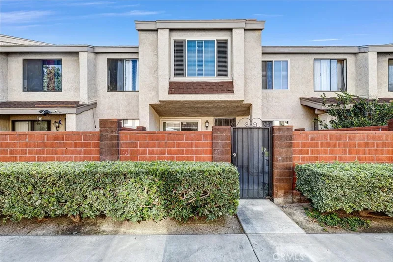 943 W Lamark Lane, Anaheim