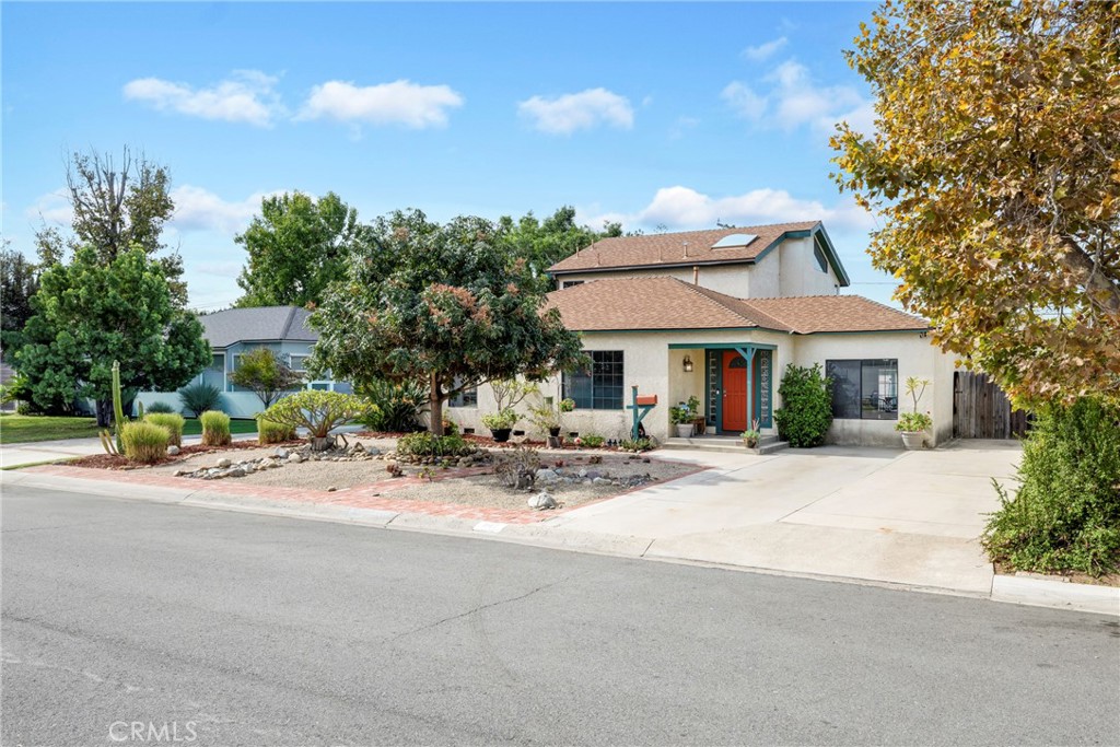 947 N Alamo Street, Anaheim CA 92801 - photo 1