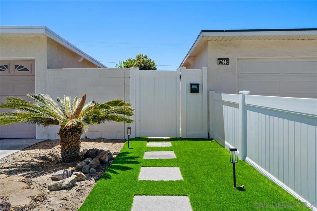 9682 Kennelly Ln, Anaheim CA 92804 - photo 25