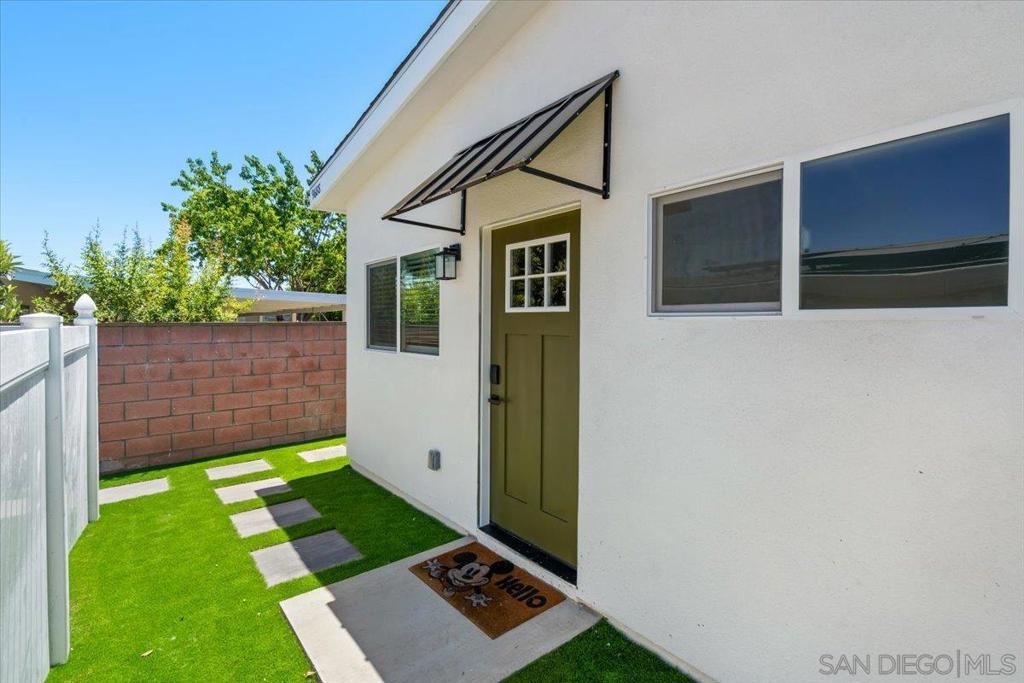 9682 Kennelly Ln, Anaheim CA 92804 - photo 28