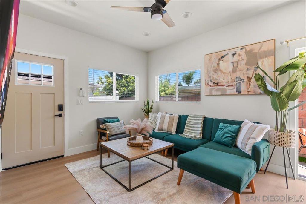 9682 Kennelly Ln, Anaheim CA 92804 - photo 31