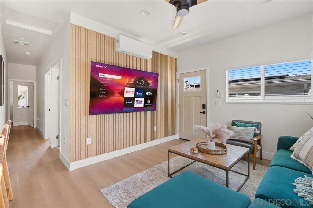 9682 Kennelly Ln, Anaheim CA 92804 - photo 32