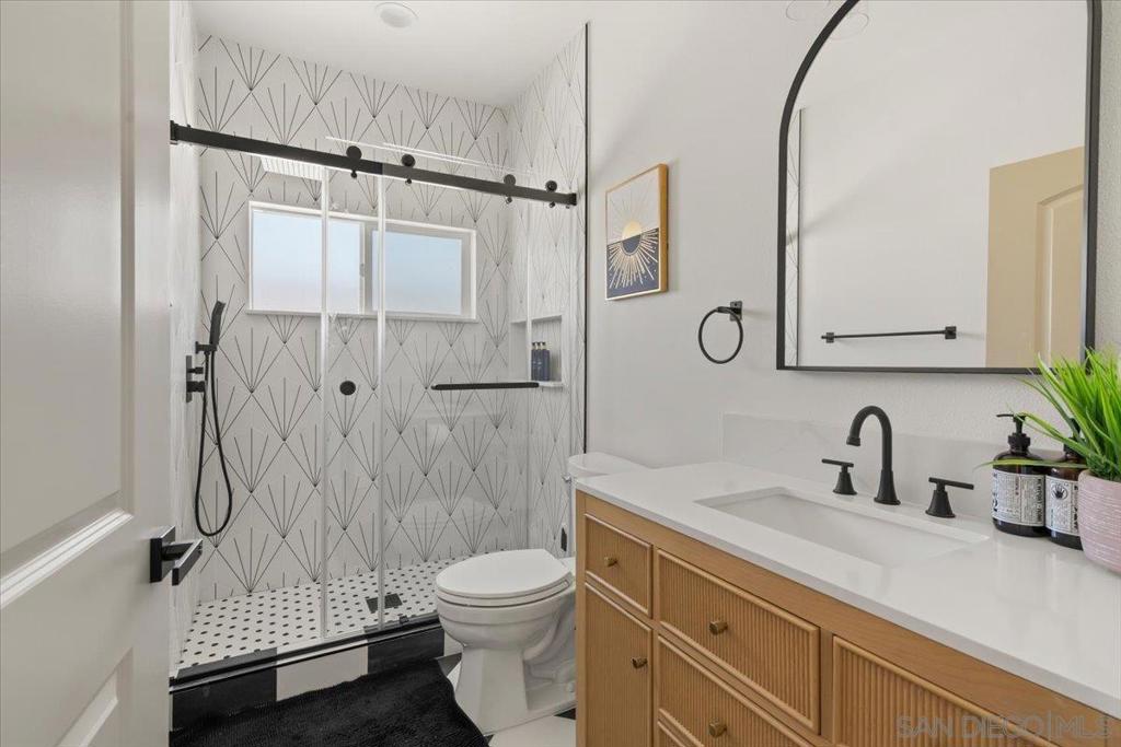 9682 Kennelly Ln, Anaheim CA 92804 - photo 40