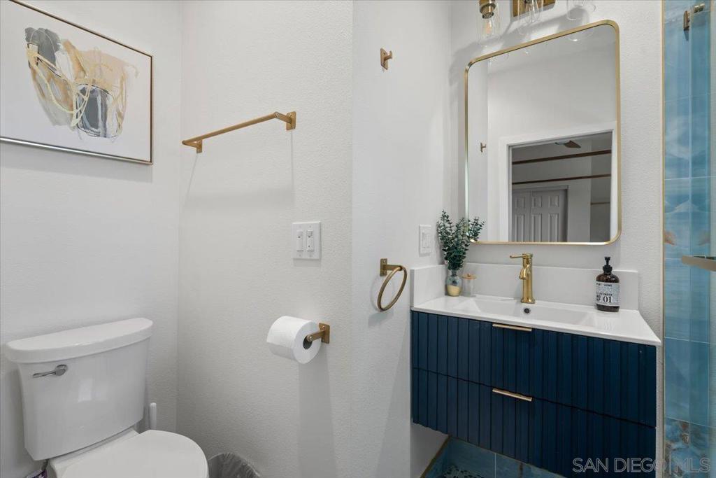 9682 Kennelly Ln, Anaheim CA 92804 - photo 44