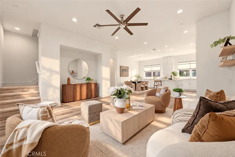 969 E Mason Lane 102, Anaheim