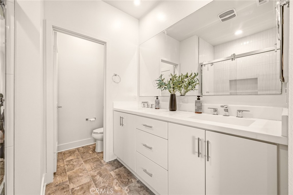 969 E Mason Lane 102, Anaheim CA 92805 - photo 17