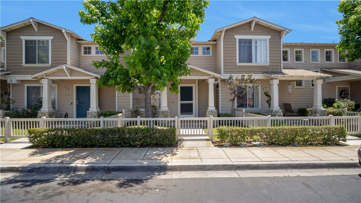 970 E Chestnut, Anaheim CA 92805 - photo 1