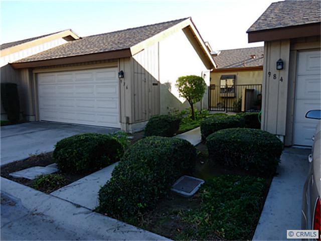 976 S LAURELWOOD Lane 19, Anaheim CA 92806 - photo 1