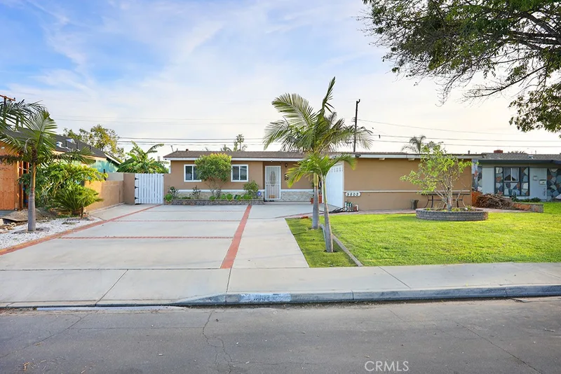 9802 Chanticleer, Anaheim, CA 92804