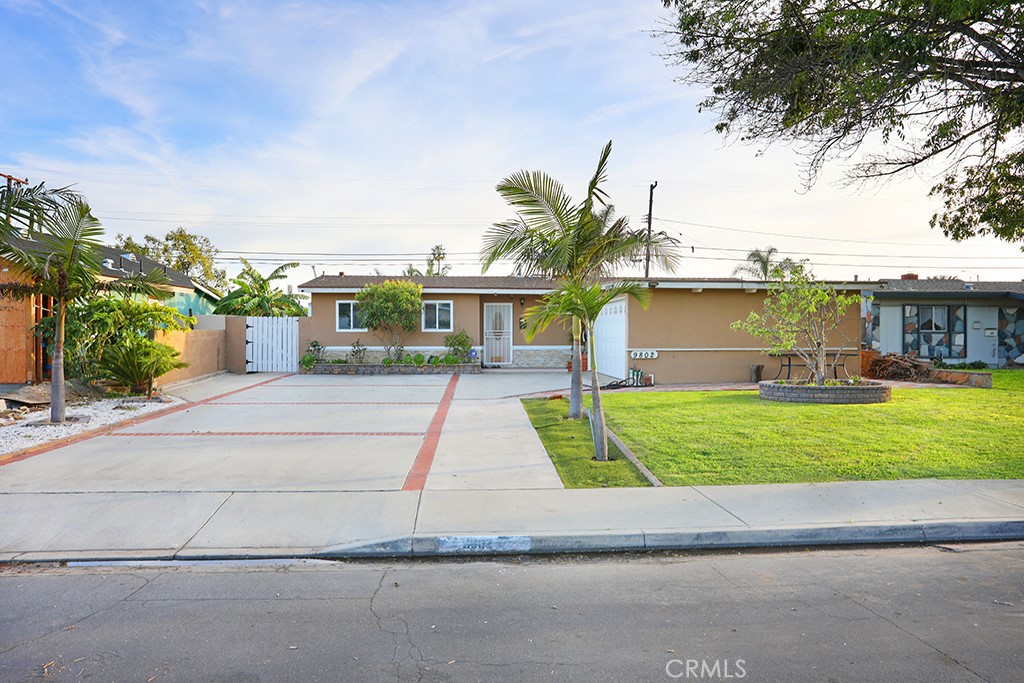 front house - 9802 Chanticleer, Anaheim CA 92804 - photo 1