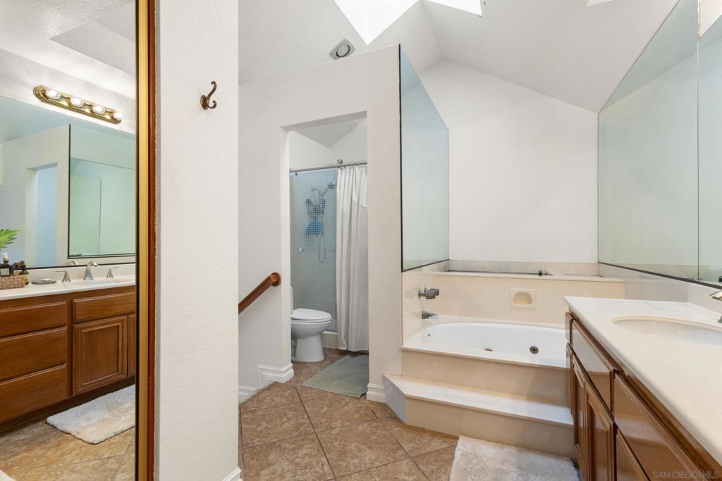 984 S Rim Crest Dr 7, Anaheim CA 92807 - photo 38