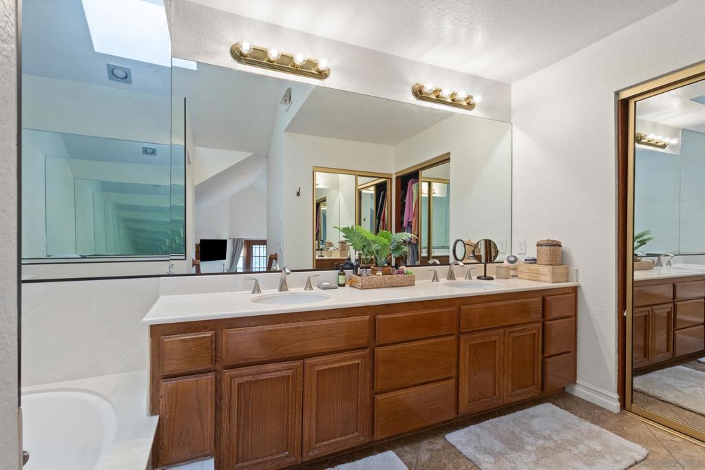 984 S Rim Crest Dr 7, Anaheim CA 92807 - photo 40