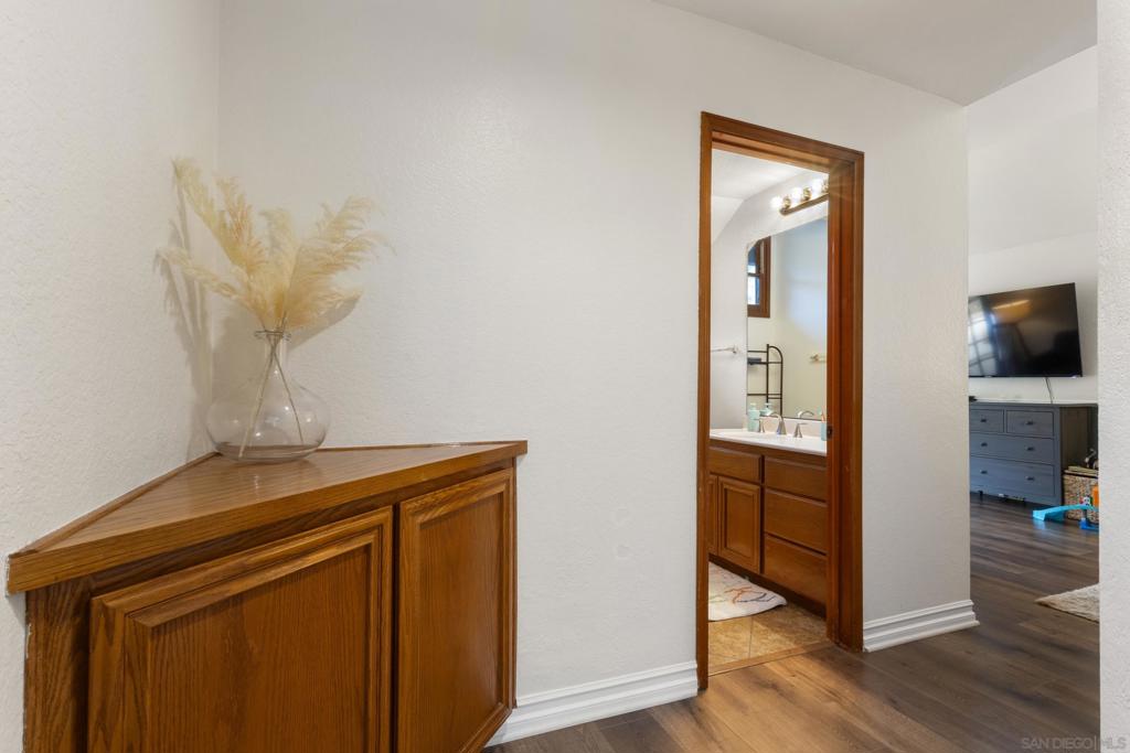 984 S Rim Crest Dr 7, Anaheim CA 92807 - photo 41